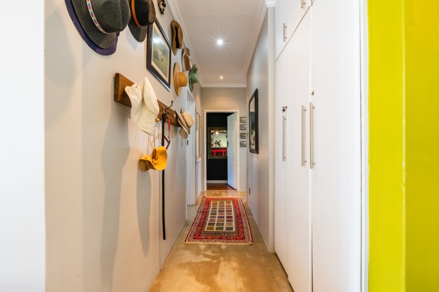 4 Bedroom Property for Sale in Linkside Western Cape